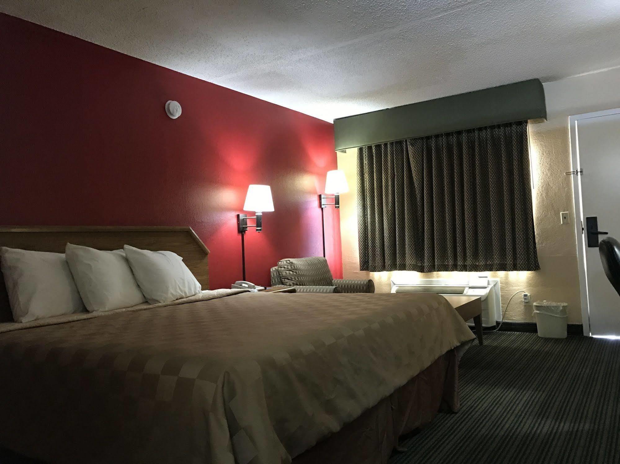 Rodeway Inn Hazlehurst Exterior foto